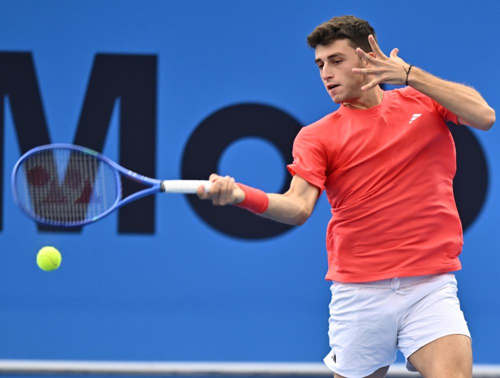 爱德华兹第三节7中5轰13分，带领森林狼追平比分